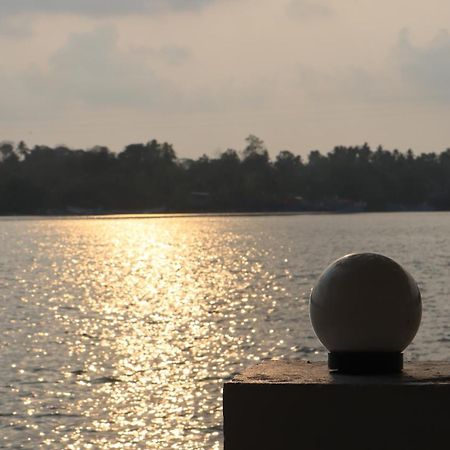 Ripples Service Villas Kollam Eksteriør billede